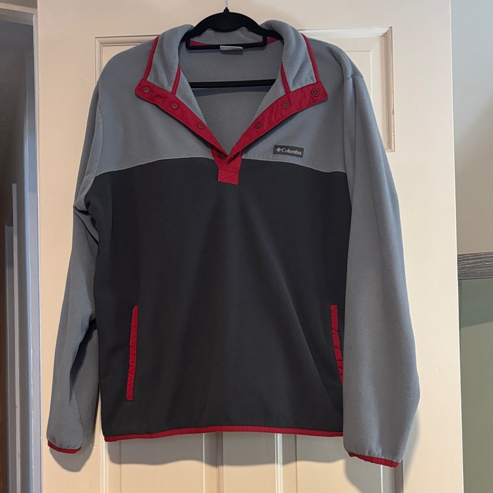 Columbia Men's Gray and Red Pullover Jacket